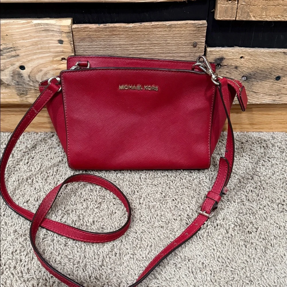 Michael‎ Kors Selma Red Saffiano Leather Red Crossbody bag